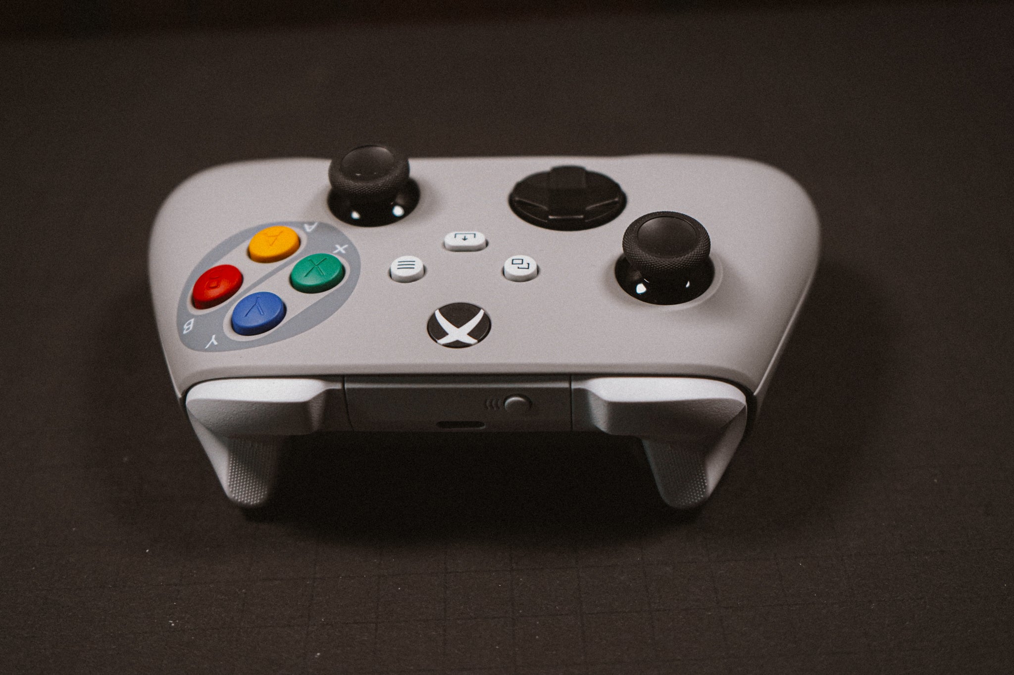 24 Hour Ships Classic White Xbox - Cinch Gaming